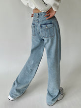Buttoned Pockets Denim Straight Leg Jeans